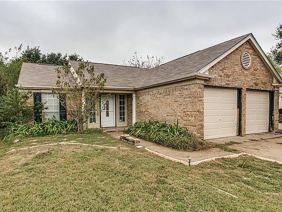 4th image of 5520 Blue Spruce Dr