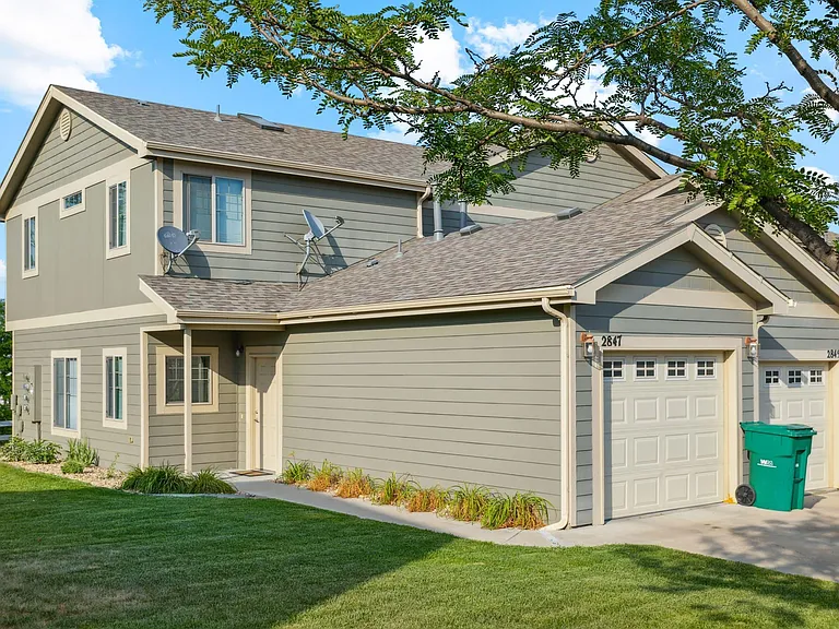 Arbor Garden Townhomes — Photo 4