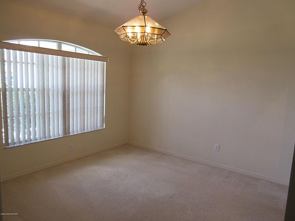 5th image of 2028 Thesy Dr