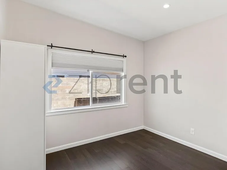 2601 Fordham St — Photo 18