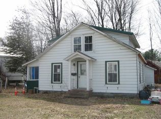 355 York St, Poultney, VT 05764