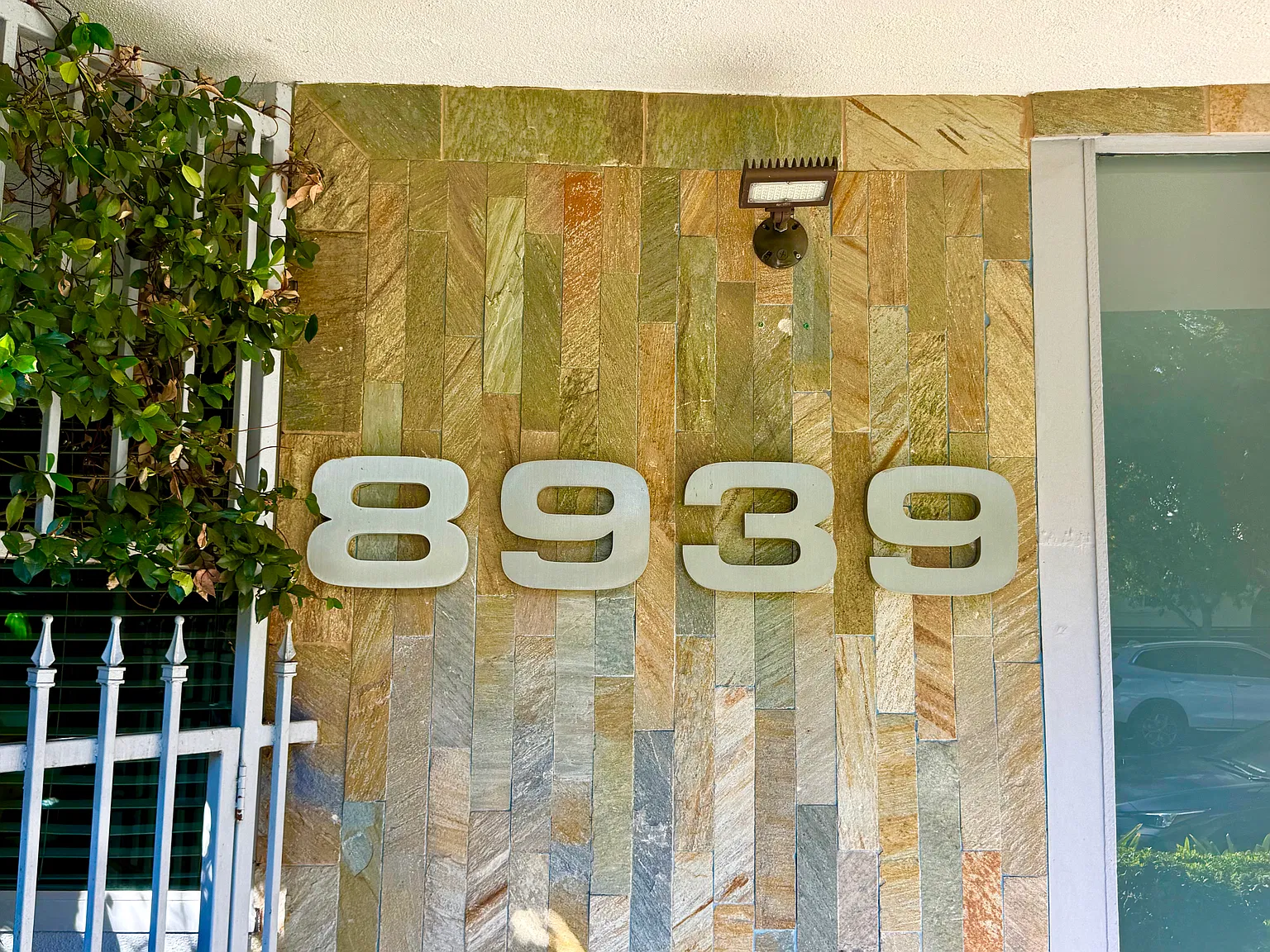 8939 Cadillac Ave — Photo 3