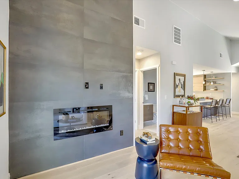 914 Everett Ave — Photo 10