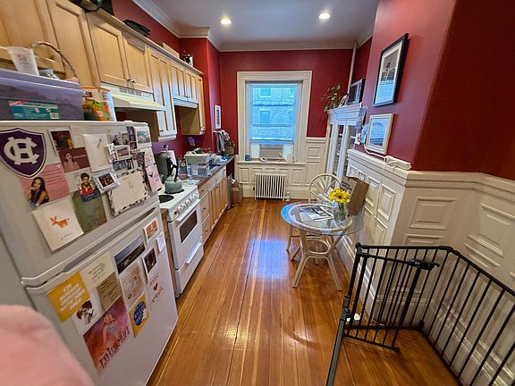 5th image of 132 Saint Marys St #6