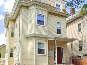 36 Florence St, Somerville, MA