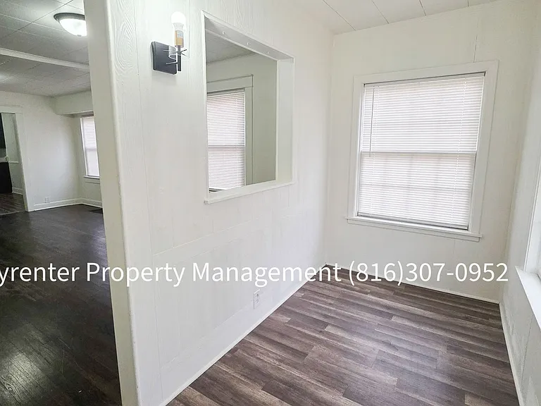 1512 W College St — Photo 2