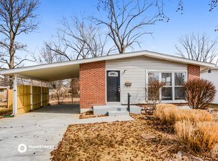 785 Kostka Ln, Florissant, MO 63031
