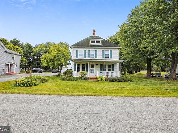 2nd image of 21241 Chesapeake Ave