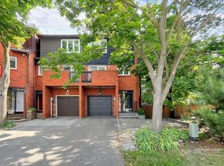 1222 Cornerbrook Pl, Mississauga, ON L5C 3J4