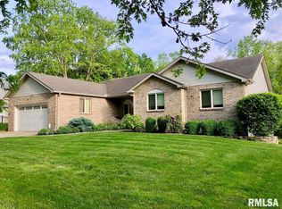 4022 Springer Ln, Springfield, IL 62711