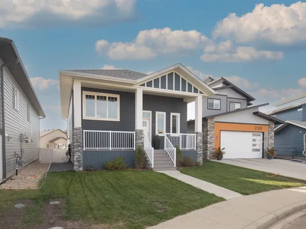 234 N Livingston Close, Red Deer, AB T4R 0S8