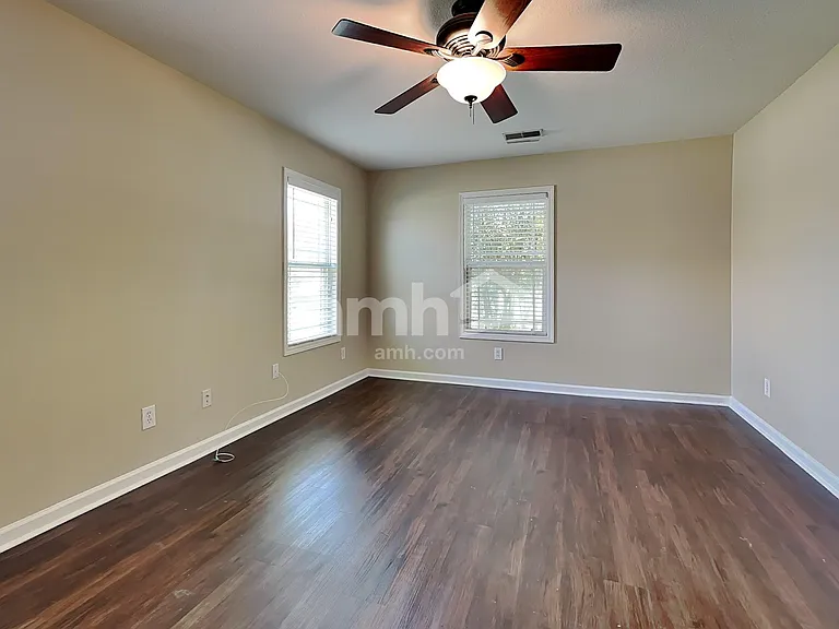 128 Heartstone Cir — Photo 9