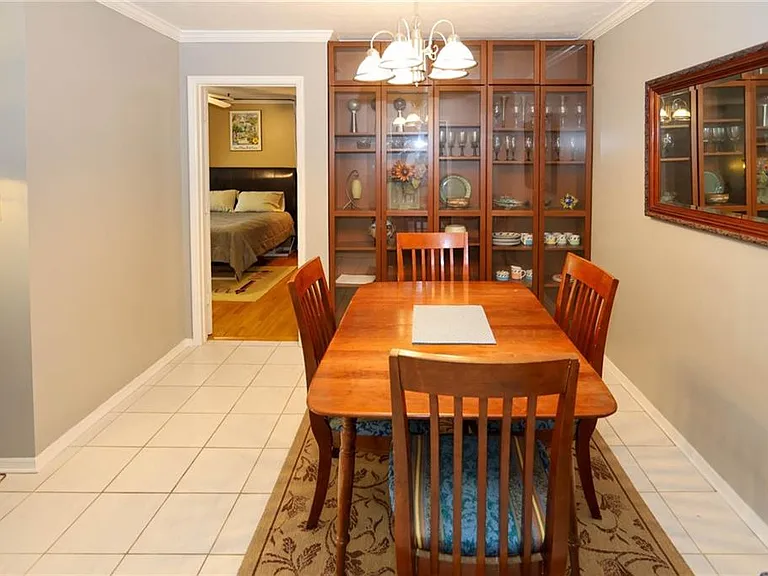 402 Olde Mill Ln — Photo 16
