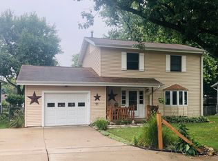 310 Prospect St, Dixon, IL 61021