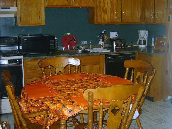 3rd image of 6 Myles Standish Dr Unit 12