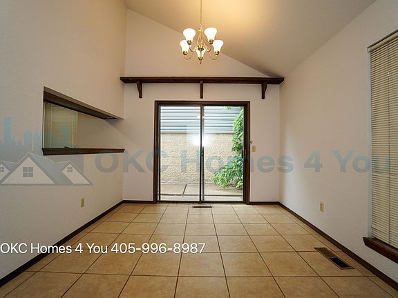 5th image of 5915 Fox Run Way