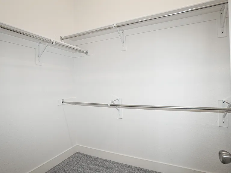 2251 Brookside Dr — Photo 30