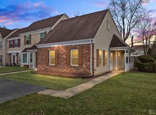 29 Van Pelt Ct, East Brunswick, NJ 08816
