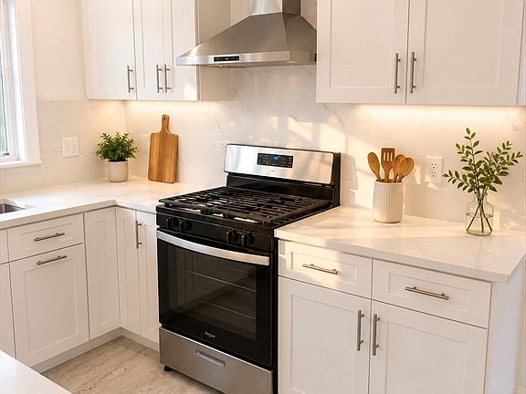 3rd image of 80 Willet St #1