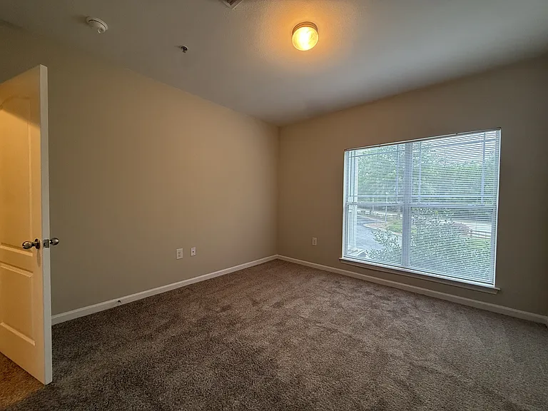 Wesley Kensington Apartments at Stonecrest — Photo 156