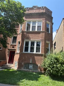 6442 N Rockwell St, Chicago, IL, 60645