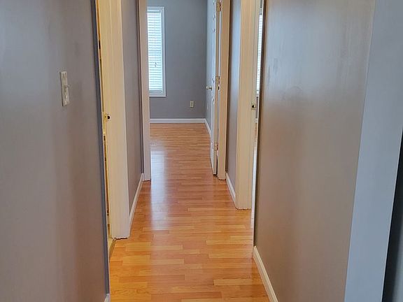4th image of 361 Dille St #10909902