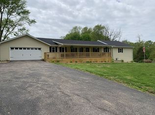 1520 E Oolitic Rd, Bedford, IN 47421