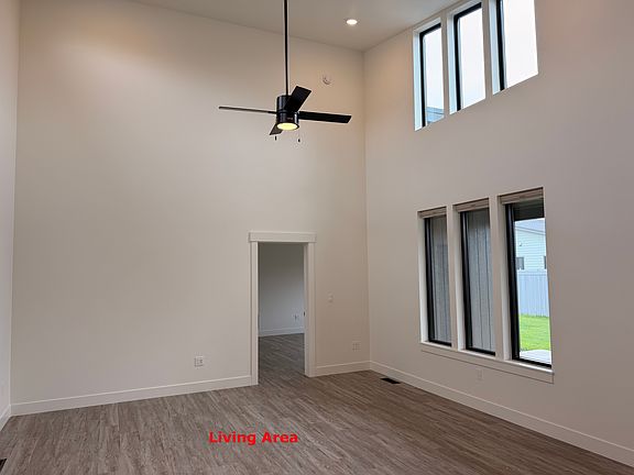 3rd image of 3409 Baneberry Ln