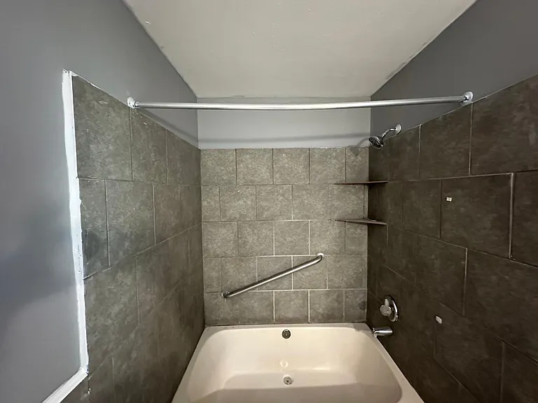 568 Hollow Wood Rd — Photo 10