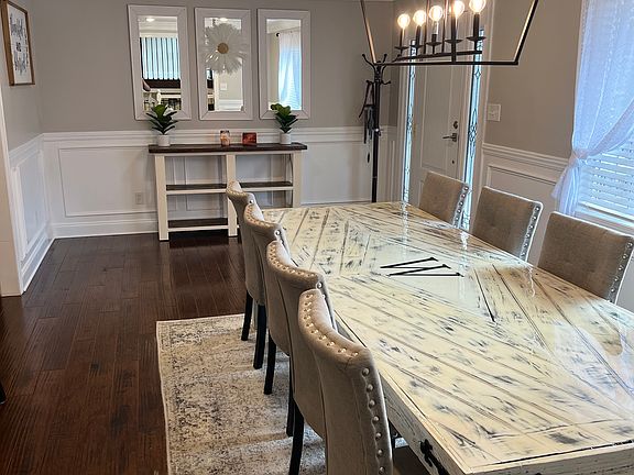 2nd image of 3705 Coral Blvd