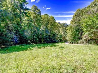 9999 Cane Crest Cir, Fairview, NC 28730