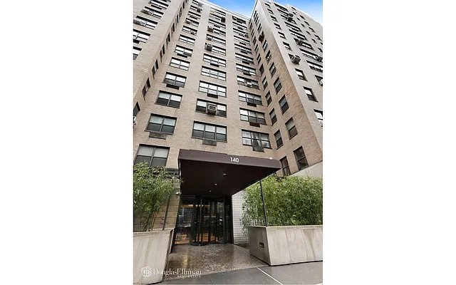 Rented by Douglas Elliman | media 18