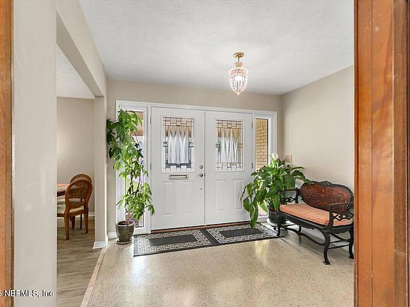 4th image of 2327 CHERYL Drive