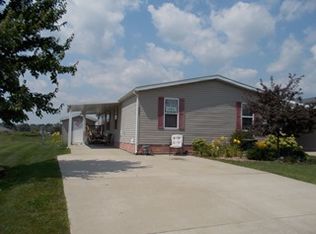 58941 Brookside Dr, Lenox, MI 48048