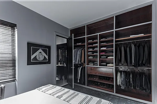 Sold by Corcoran | media 14