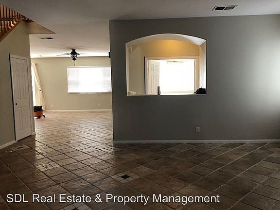 3rd image of 31406 Royal Oaks Dr