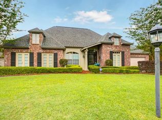 1166 Springwater Dr, Mandeville, LA 70471
