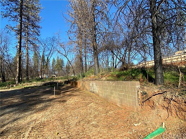 2nd image of 1853 Arrowhead Dr