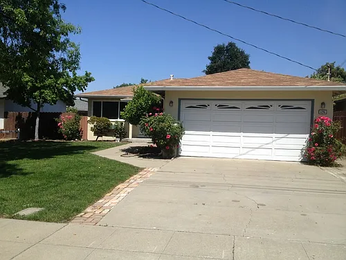 696 Moraga Dr Photo 1