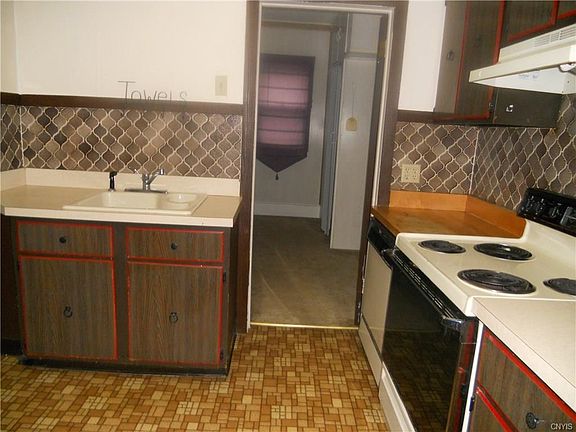 3rd image of 301 Galster Ave