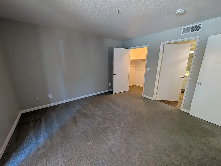 1091 G St — Photo 9