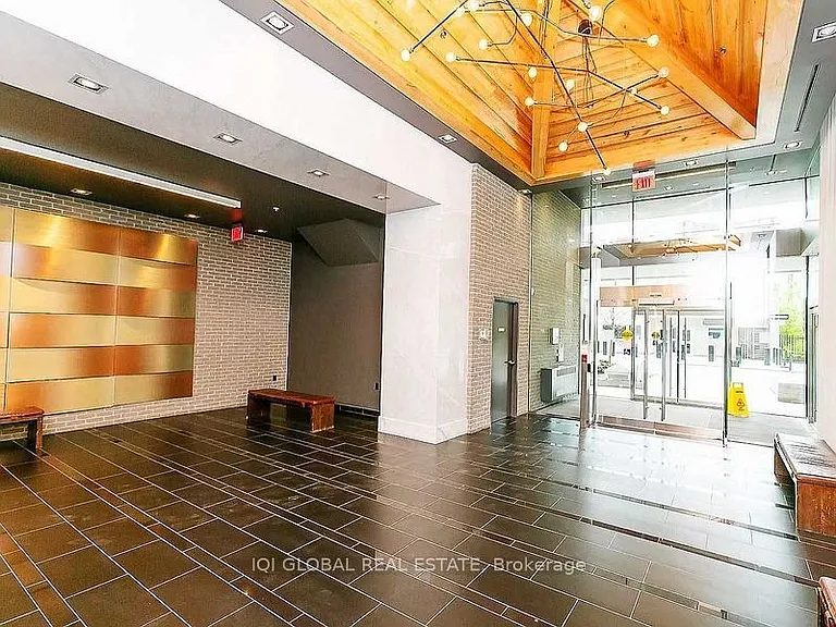210 Simcoe St #1905 — Photo 9