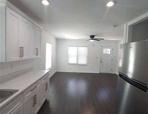2nd image of 199 Carver Cir NW
