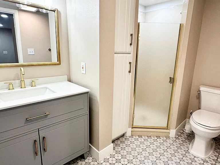 2865 Olive Dr — Photo 13