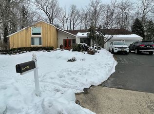 5 Kramer Ct, Oakhurst, NJ 07755