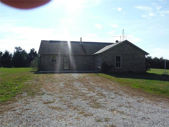 2nd image of 3756 N Old Us Highway 421
