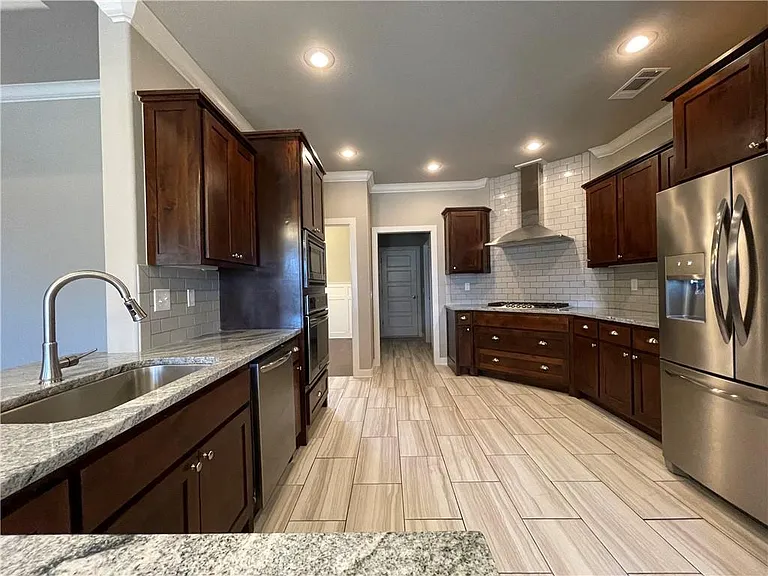3003 SW Satinwood Ave — Photo 5