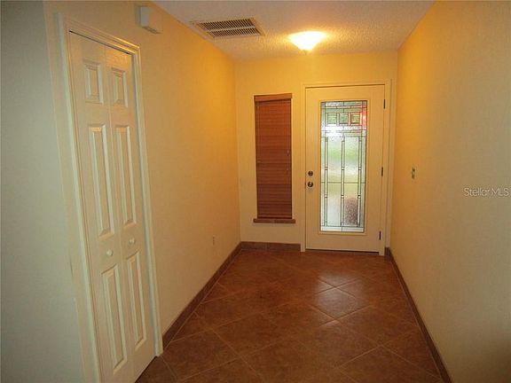 4th image of 2681 Washington Ave