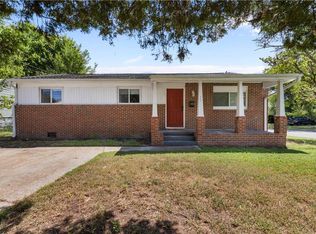17 Scones Dr, Hampton, VA 23666