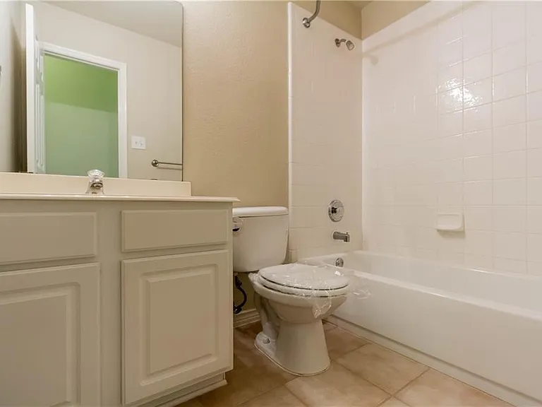 1700 Summerfield Dr — Photo 18